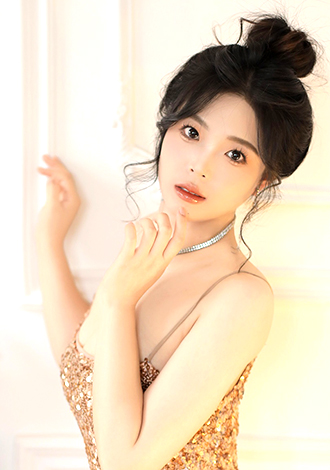 Most gorgeous profiles: Lina from Beijing, beautiful Asian member for romantic companionship