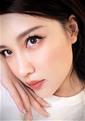 Hundreds of dazzling profiles: Asian member Yuhuan