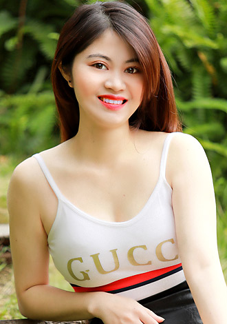 Gorgeous member profiles: Asian member Thi Thuy from Vinh