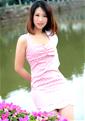 Hundreds of stunning women: Yang, bride in China