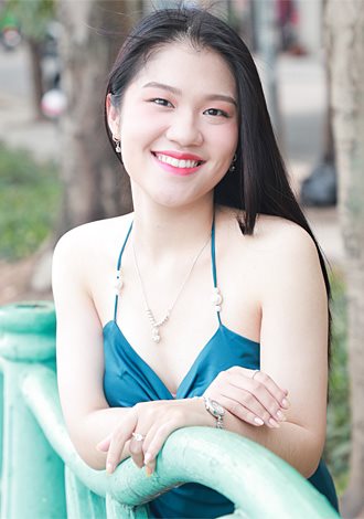 Date the member of your dreams: Asian profile tran nguyen from Thanh Hoa